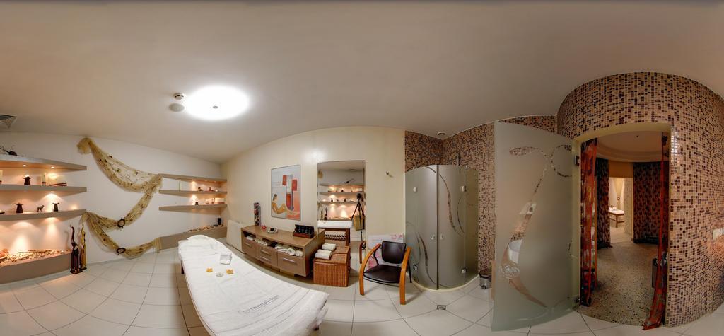 Cosmopolitan Hotel & Wellness Ruse Extérieur photo