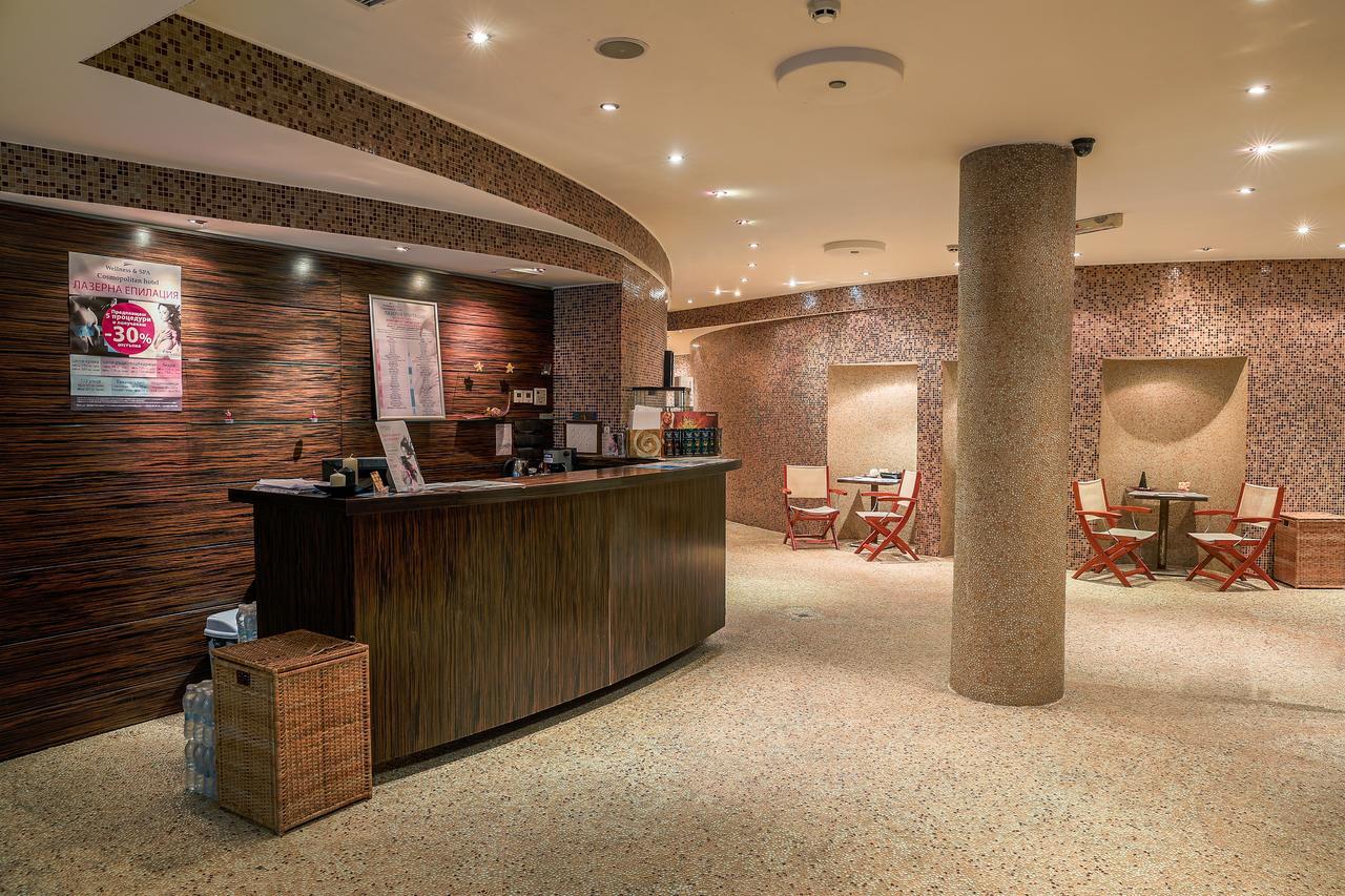 Cosmopolitan Hotel & Wellness Ruse Extérieur photo
