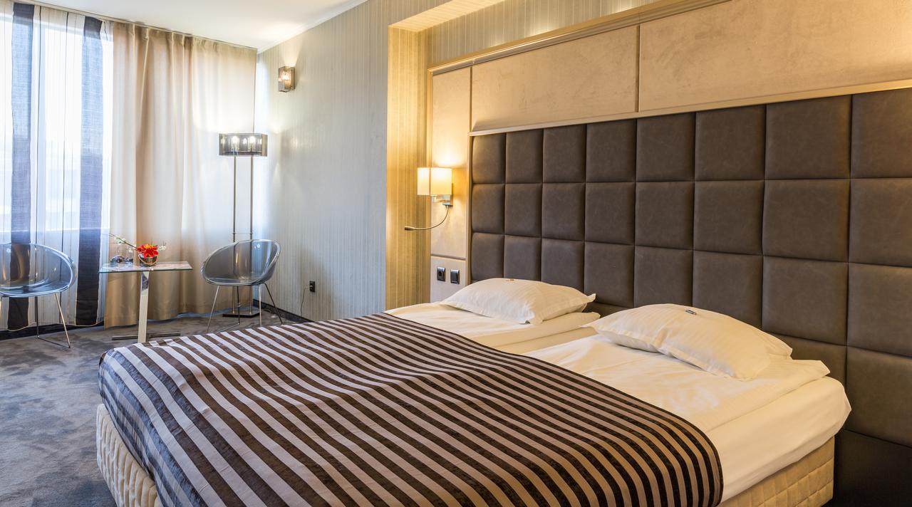 Cosmopolitan Hotel & Wellness Ruse Extérieur photo